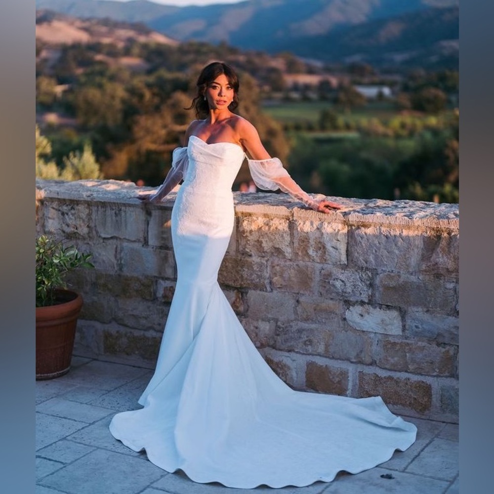 Vera Wang Ava Gown